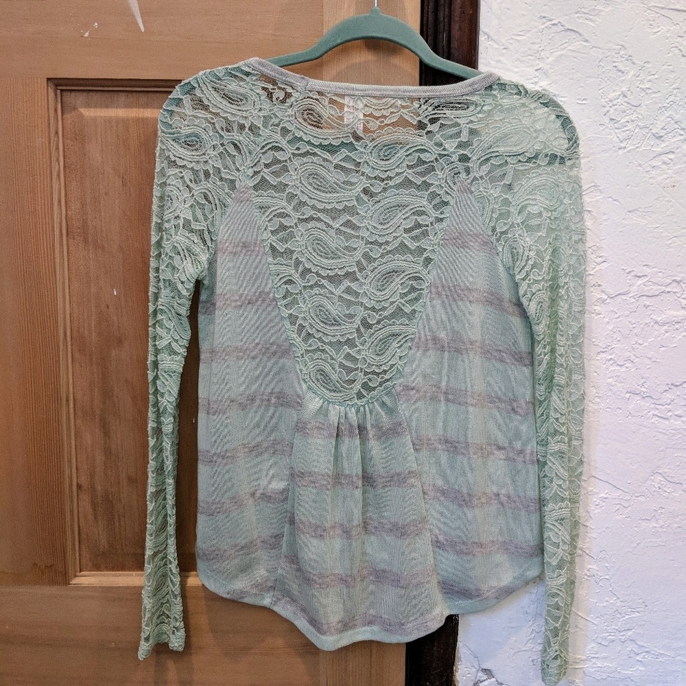 Mint green & grey stripe shirt w lace!!